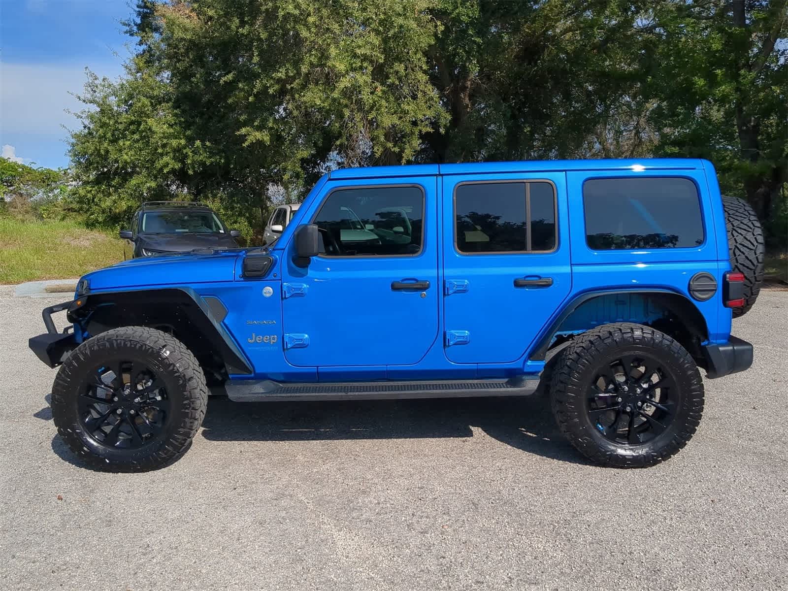 Thumbnail: 2022 Jeep Wrangler - 3