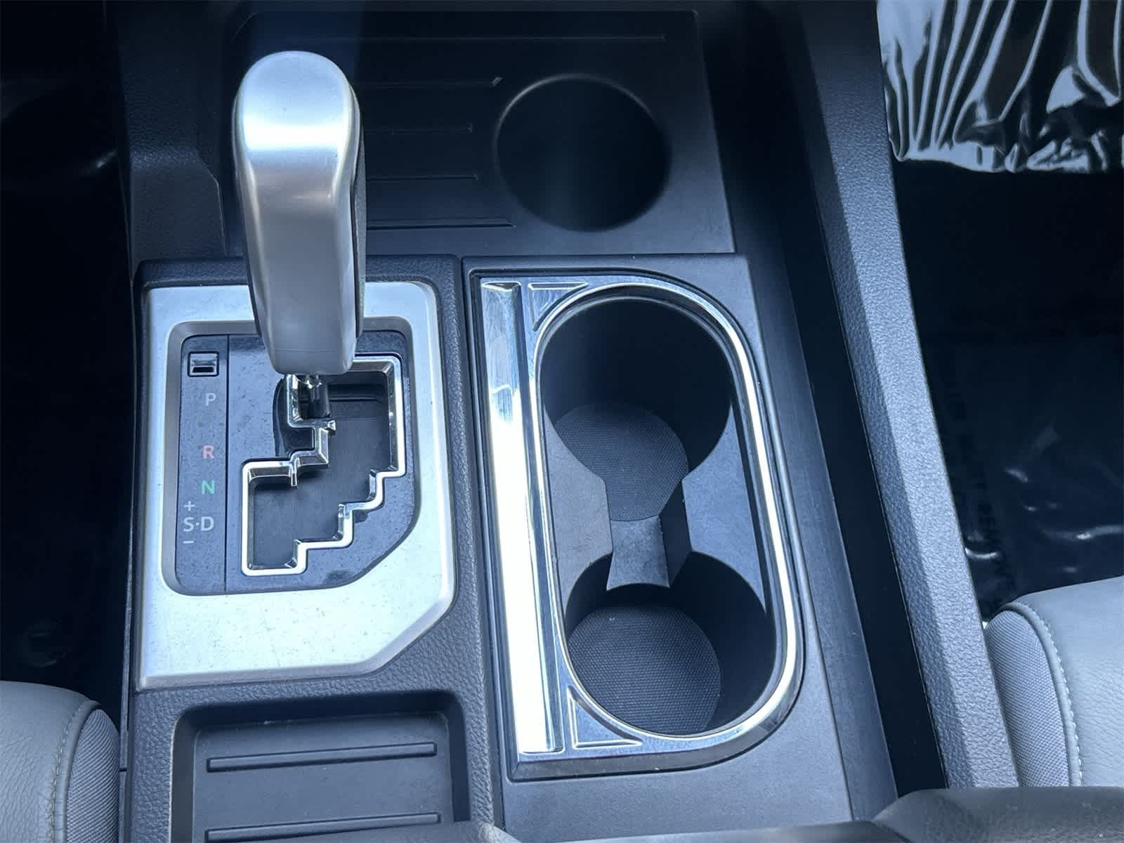 Thumbnail: 2021 Toyota Tundra - 17