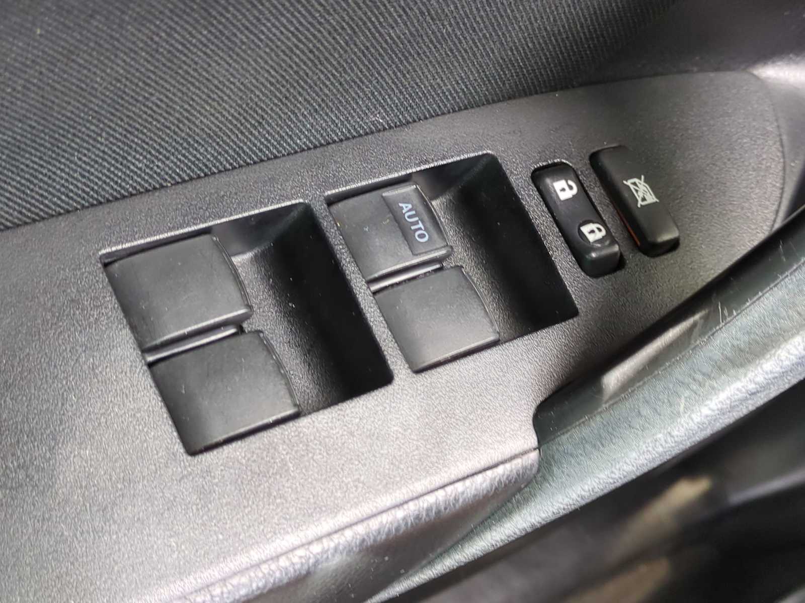 Thumbnail: 2014 Toyota Corolla - 21