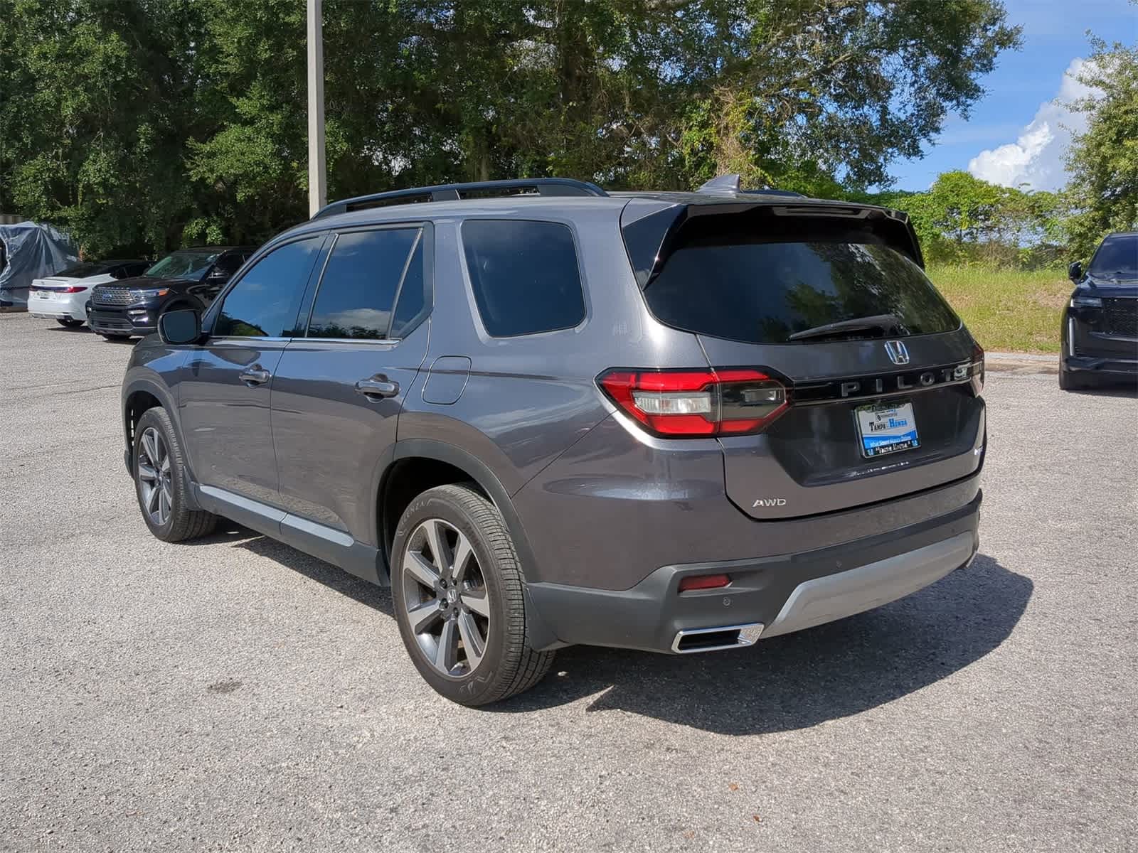 Thumbnail: 2023 Honda Pilot - 4