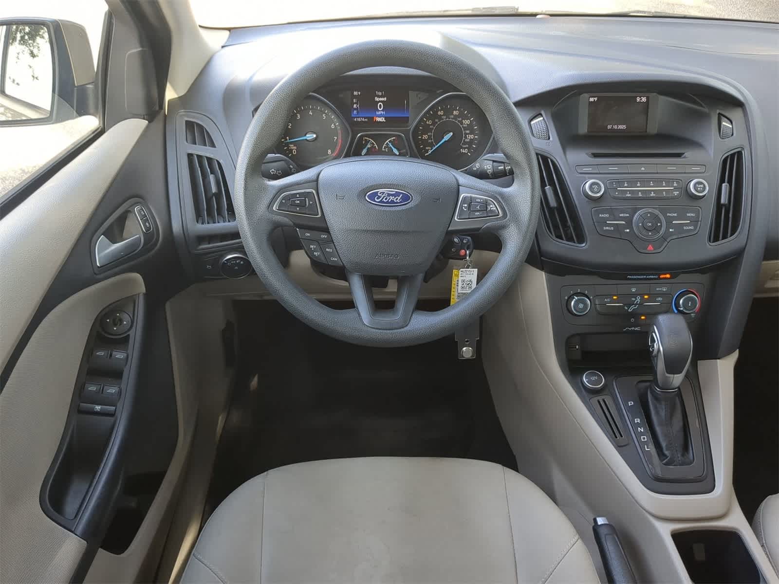 Thumbnail: 2017 Ford Focus - 15