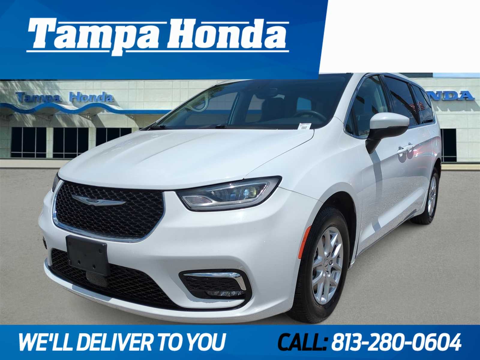 2023 Chrysler Pacifica Touring L -
                  Tampa, FL