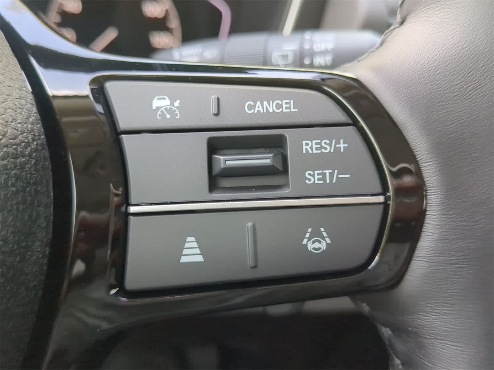 2025 Honda Pilot Touring 25