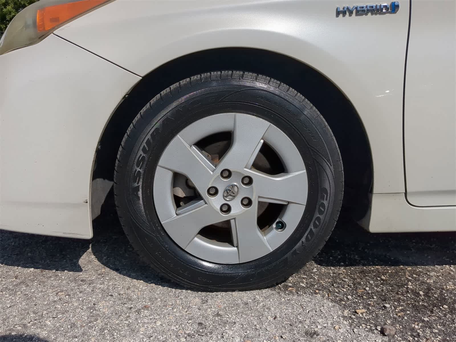 Thumbnail: 2011 Toyota Prius - 11