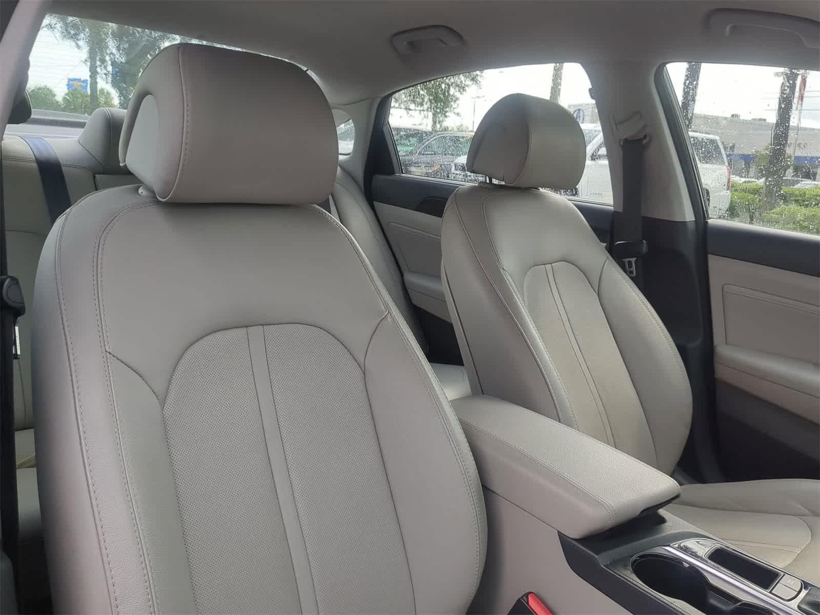 Thumbnail: 2015 Hyundai Sonata - 7