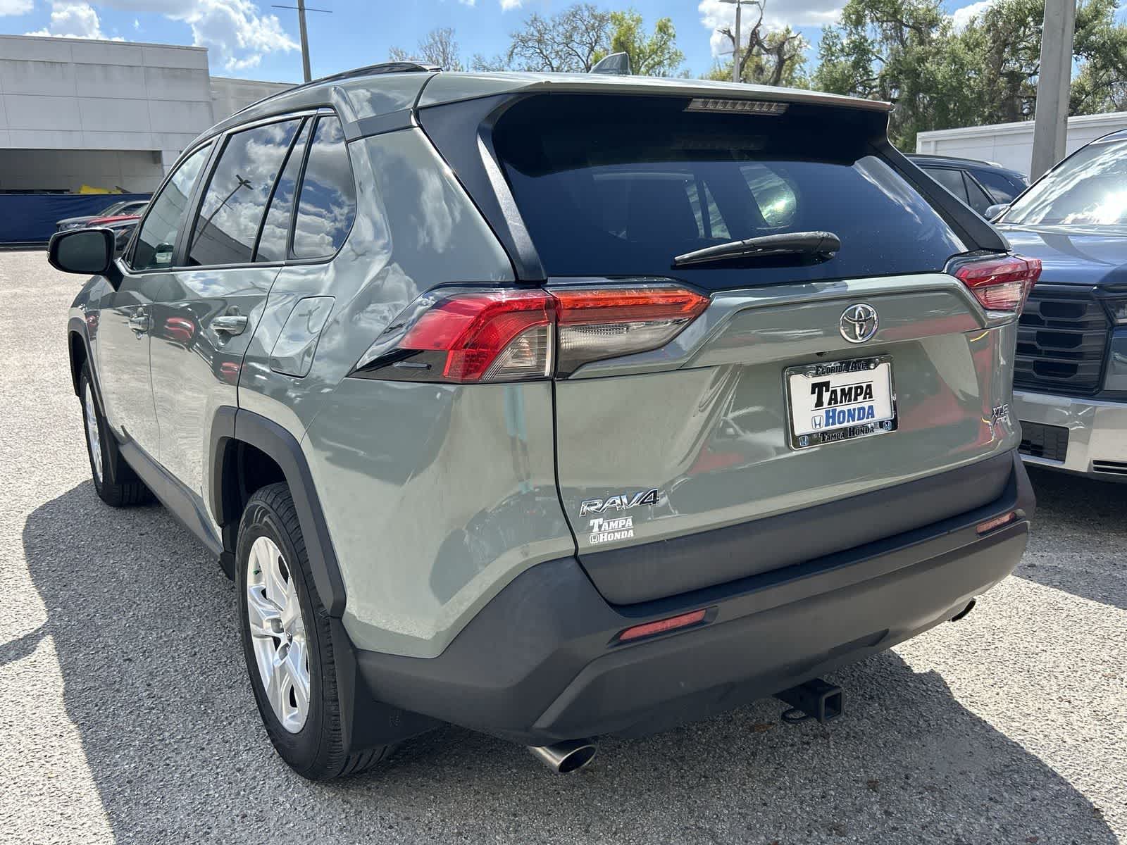 Thumbnail: 2019 Toyota RAV4 - 8