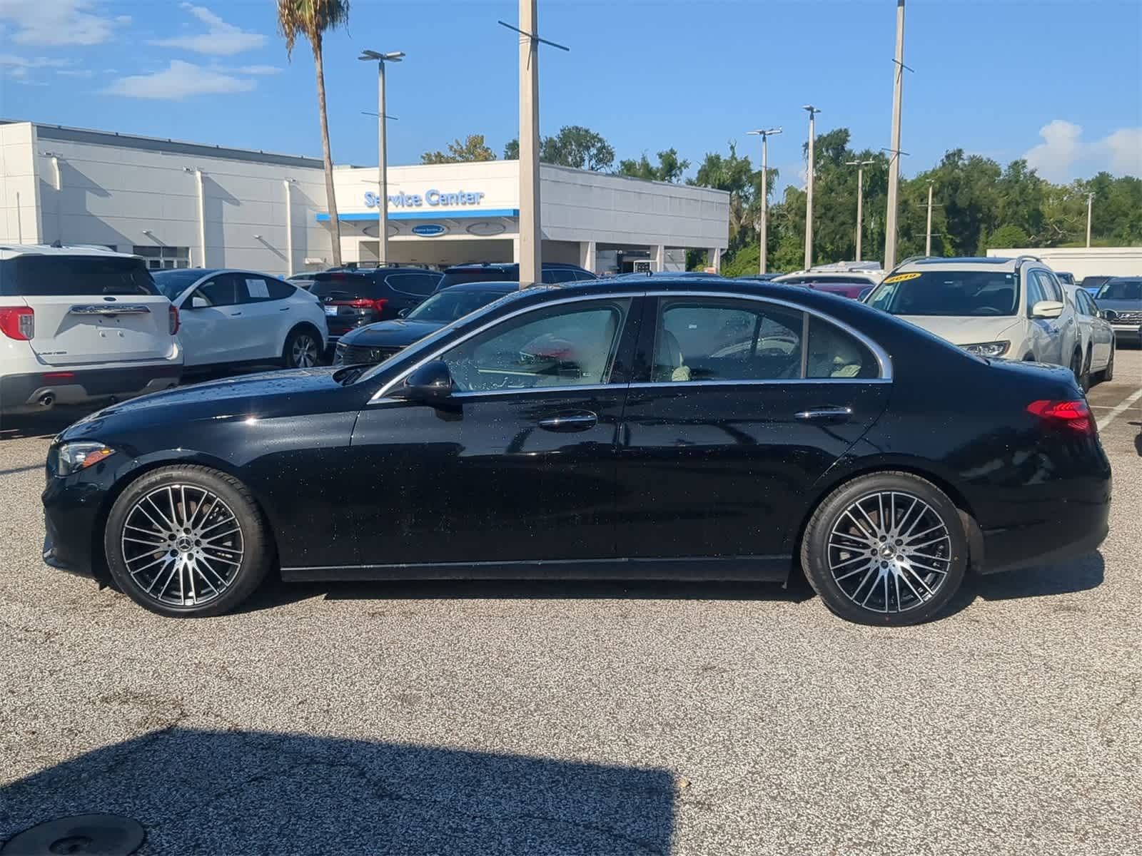 Thumbnail: 2022 Mercedes-Benz C-Class - 4