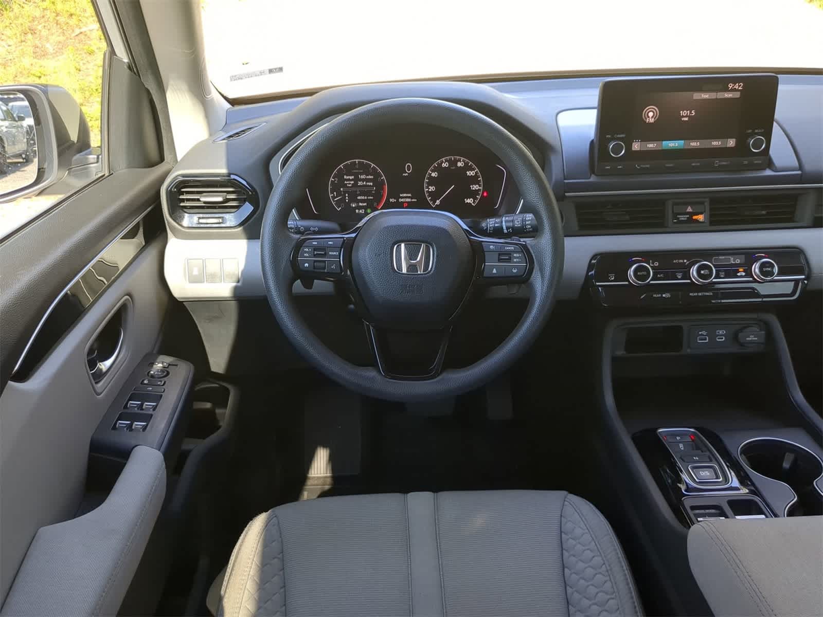 Thumbnail: 2023 Honda Pilot - 16