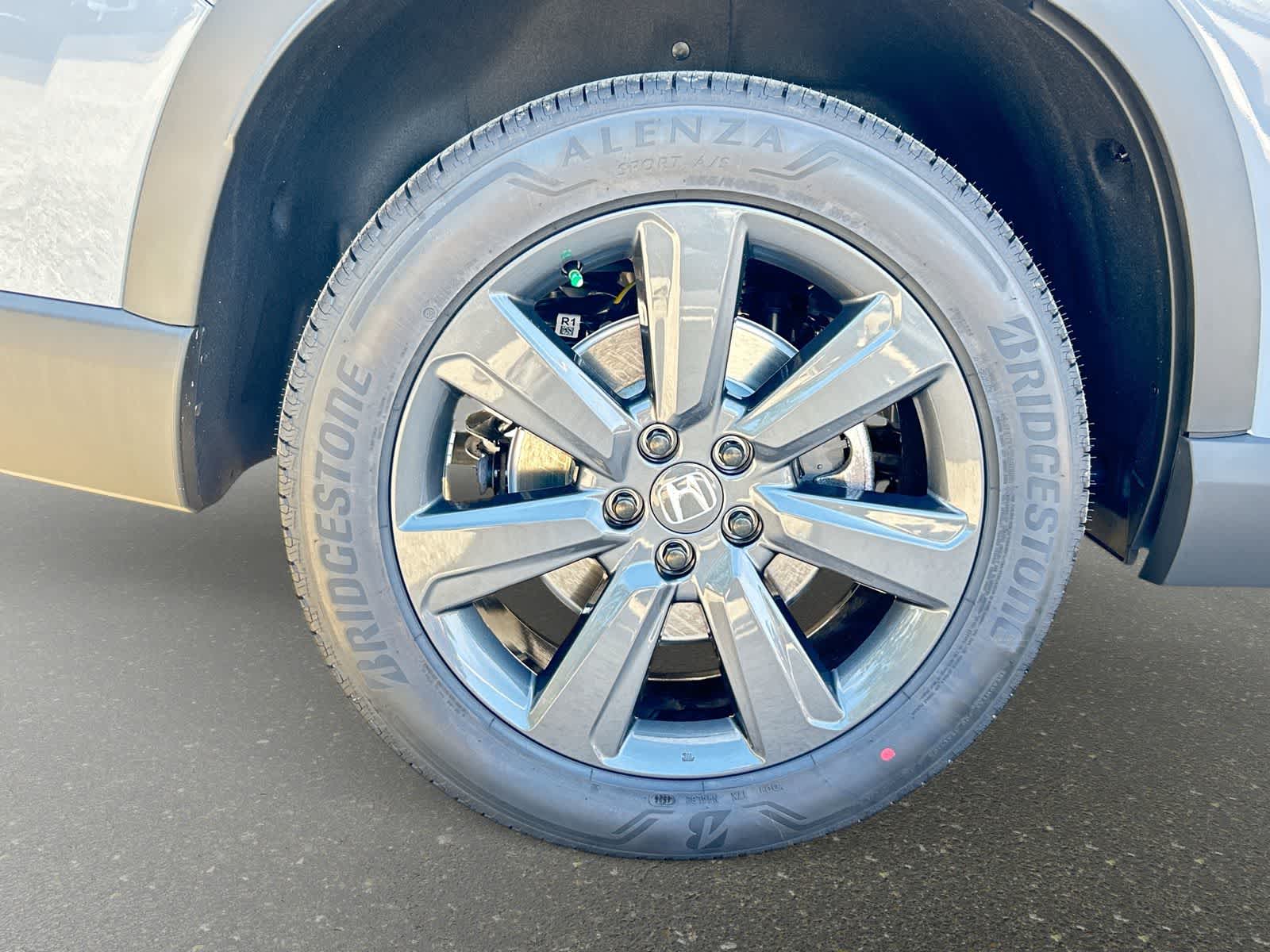 Thumbnail: 2026 Honda Pilot - 5