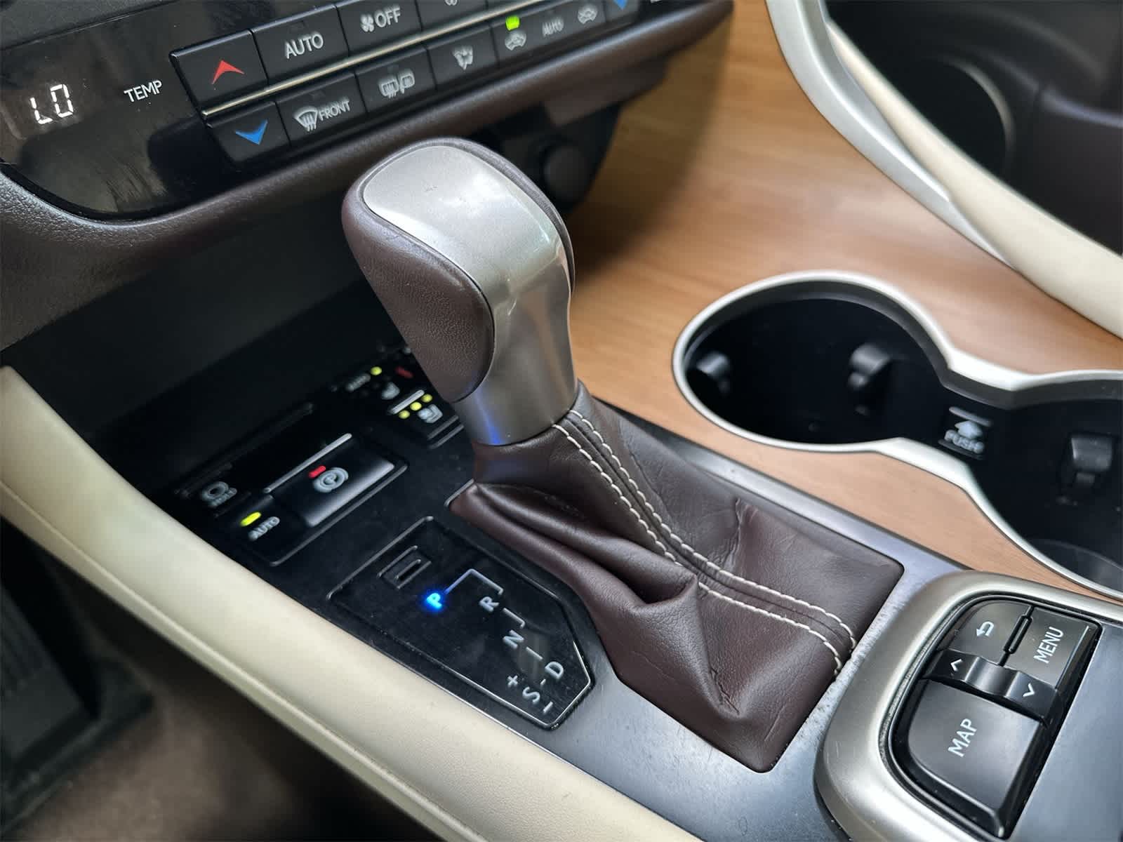 Thumbnail: 2019 Lexus RX - 15