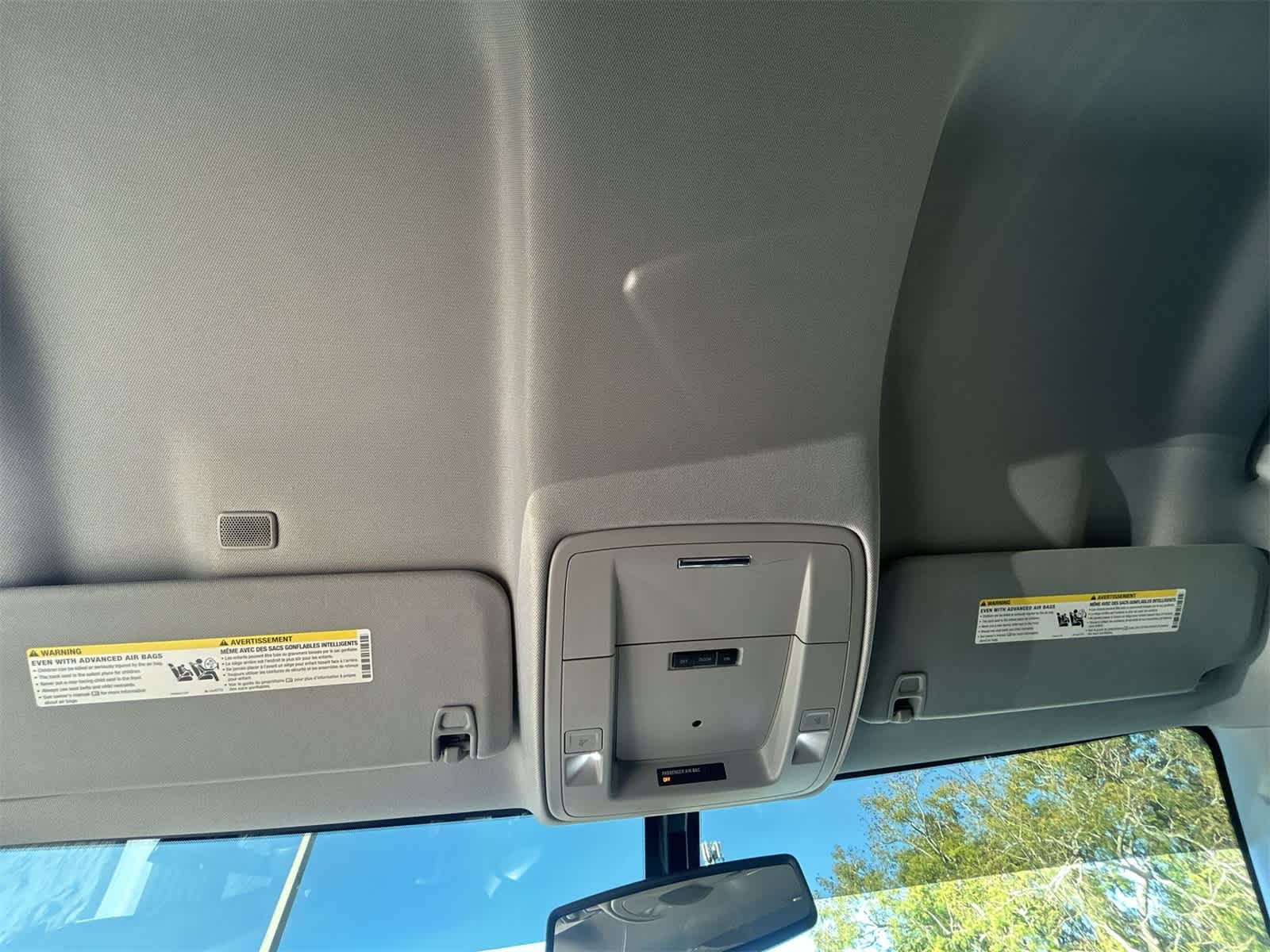 Thumbnail: 2018 Chevrolet Silverado 1500 - 23