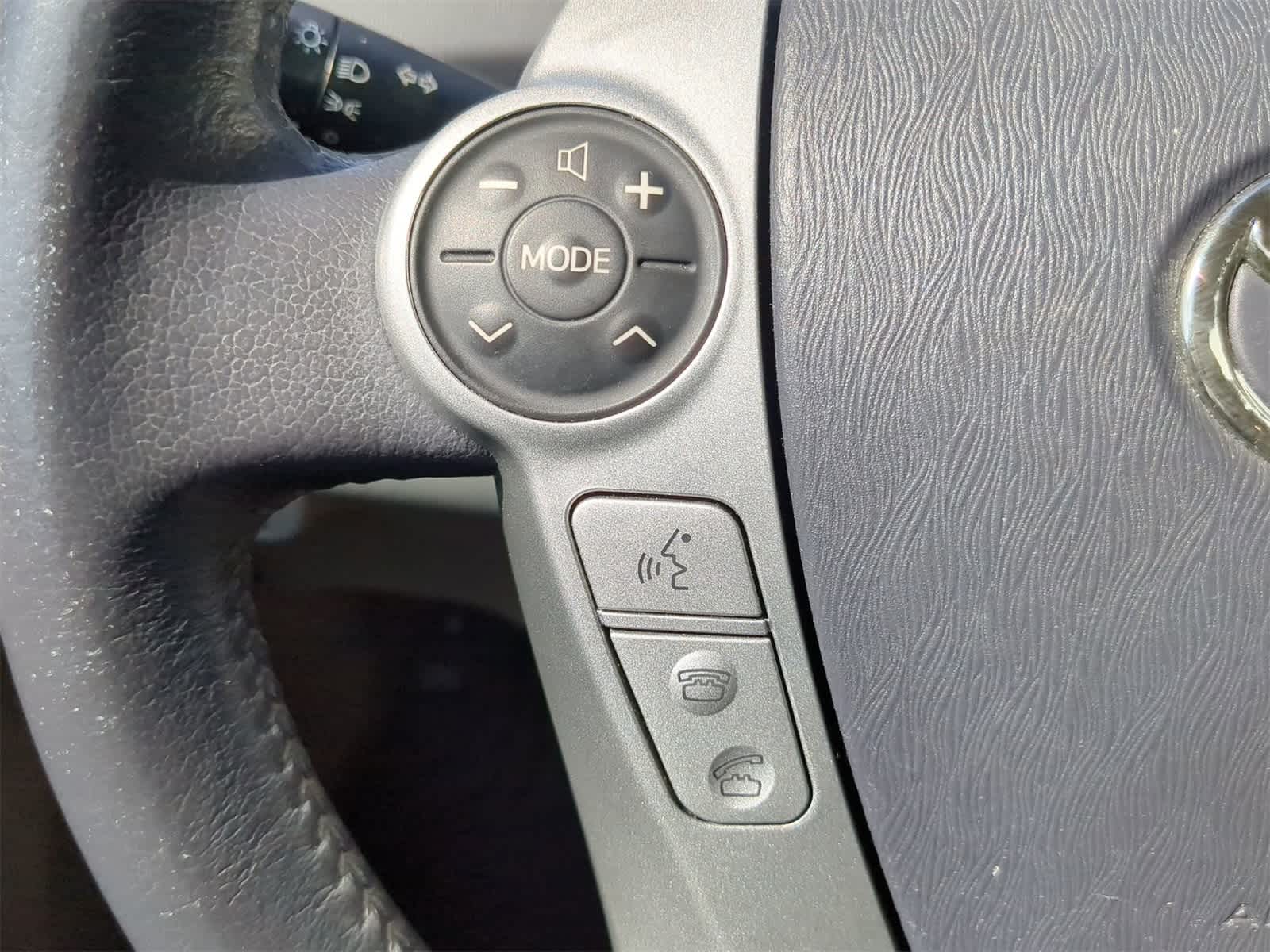Thumbnail: 2011 Toyota Prius - 23