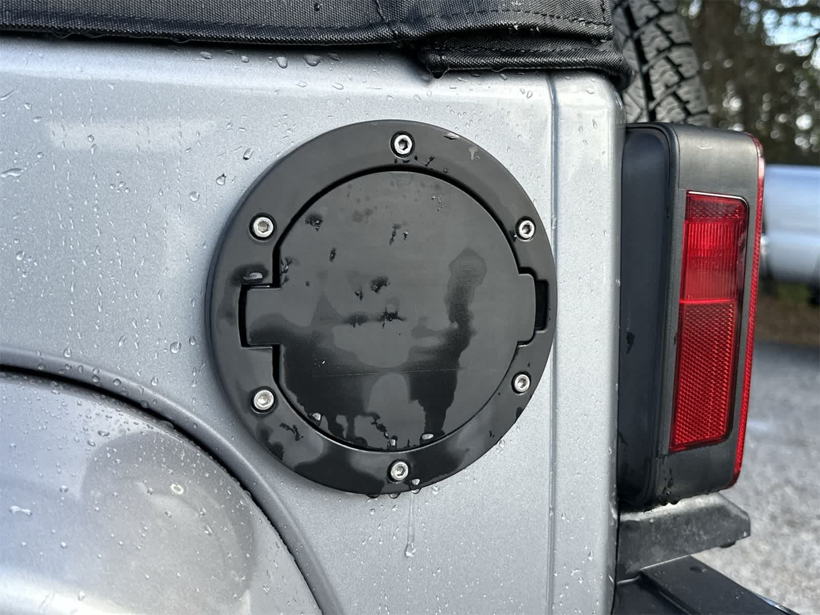 Thumbnail: 2015 Jeep Wrangler - 11