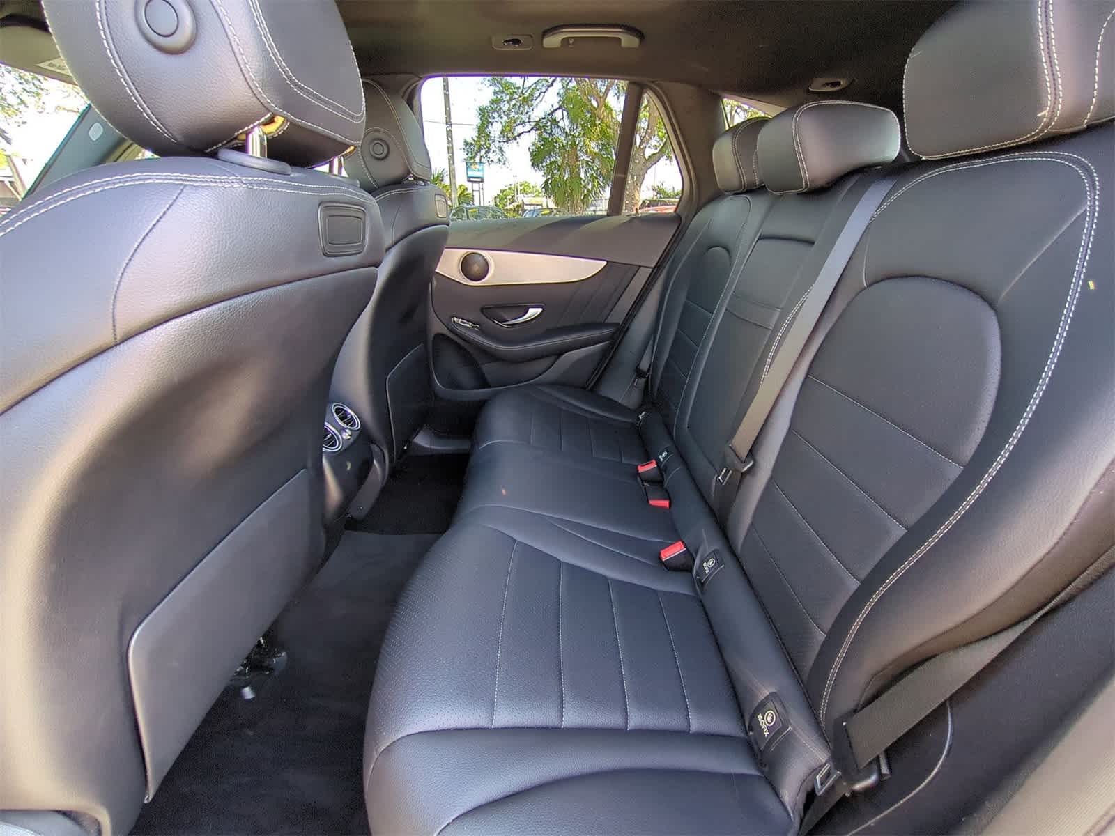 2019 Mercedes-Benz GLC 300 14