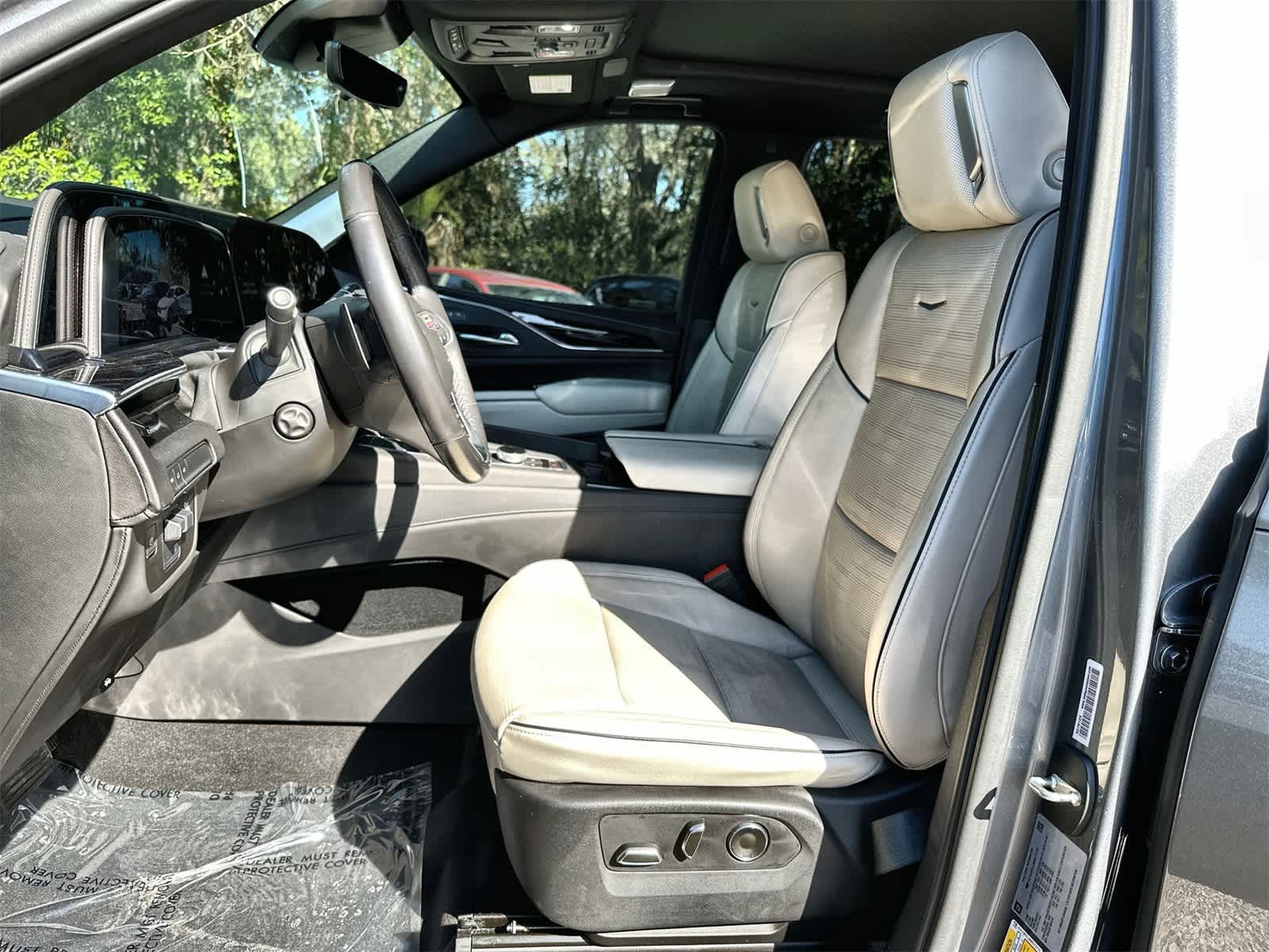 Thumbnail: 2021 Cadillac Escalade - 10