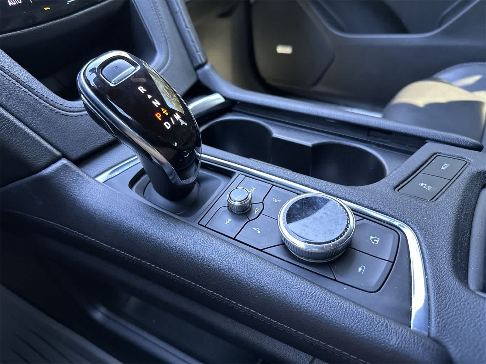 Thumbnail: 2021 Cadillac XT5 - 15