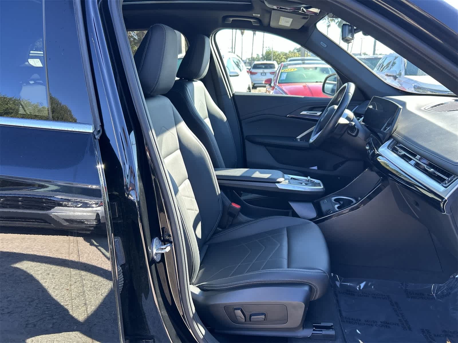 Thumbnail: 2025 BMW X1 - 14