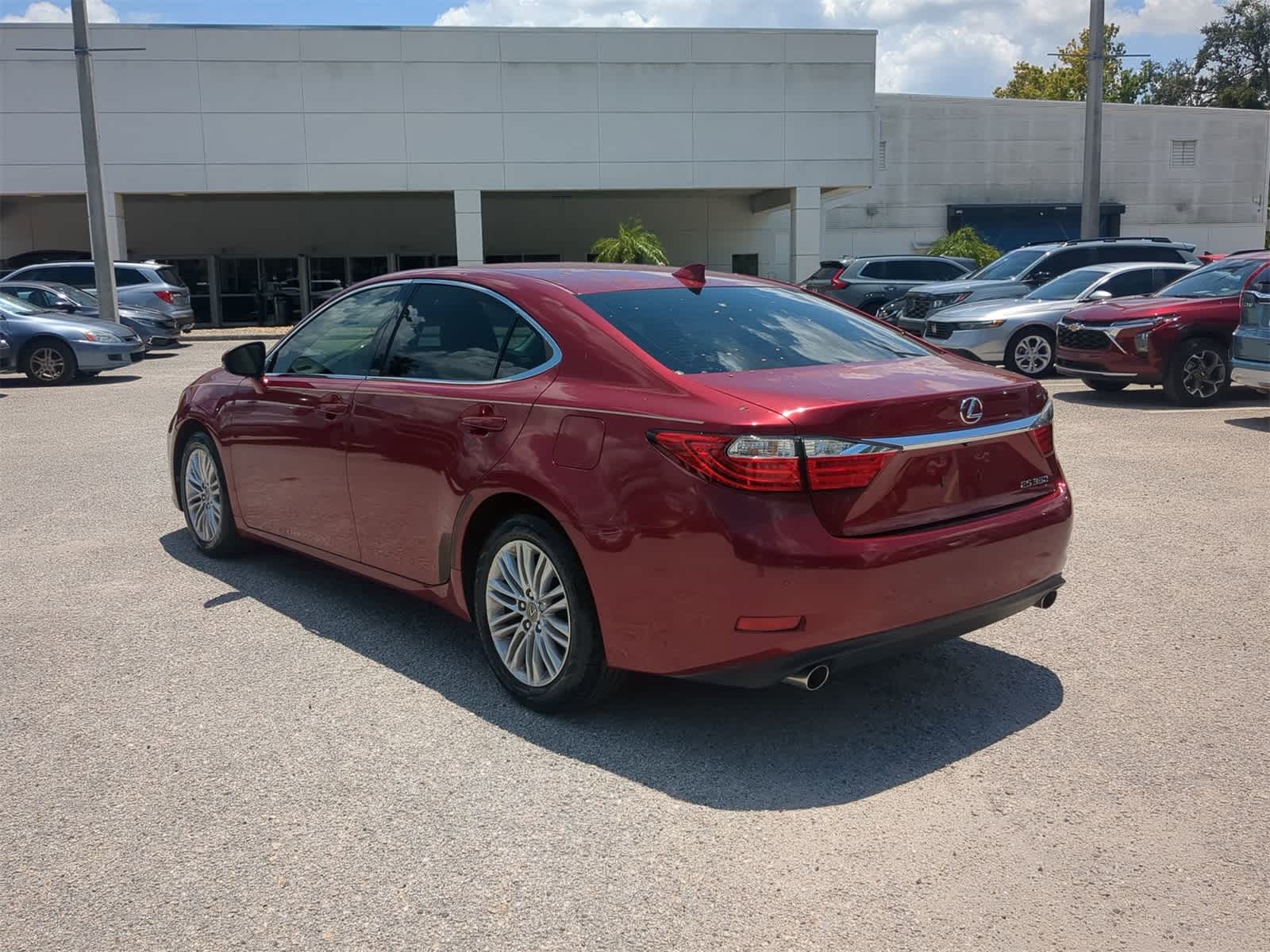 Thumbnail: 2015 Lexus ES - 4