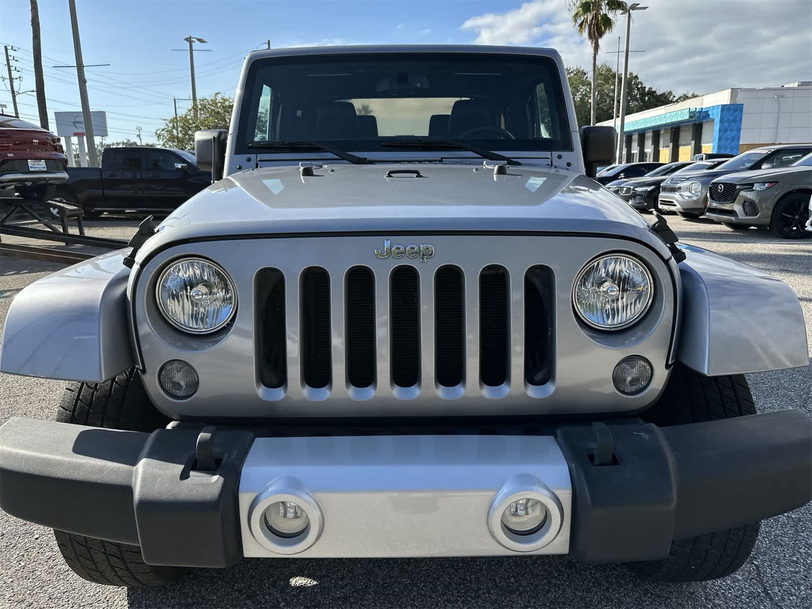 Thumbnail: 2015 Jeep Wrangler - 21