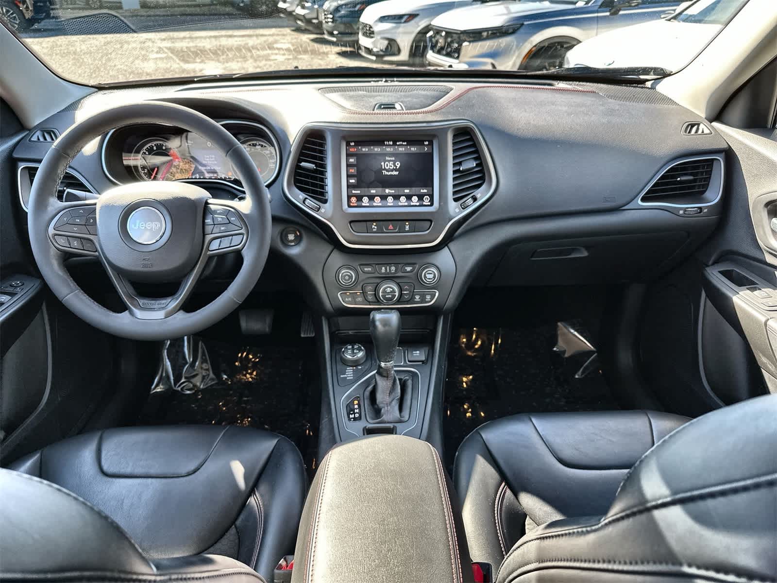 Thumbnail: 2022 Jeep Cherokee - 10