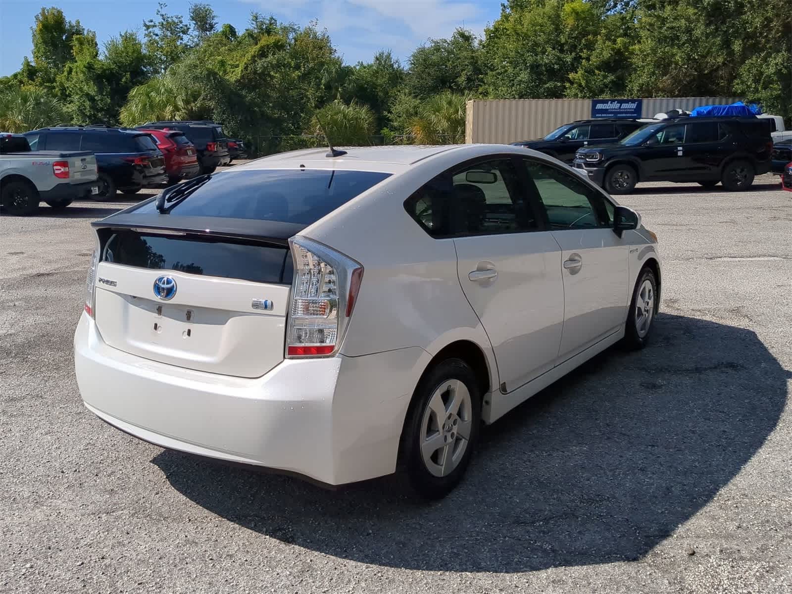 Thumbnail: 2011 Toyota Prius - 6
