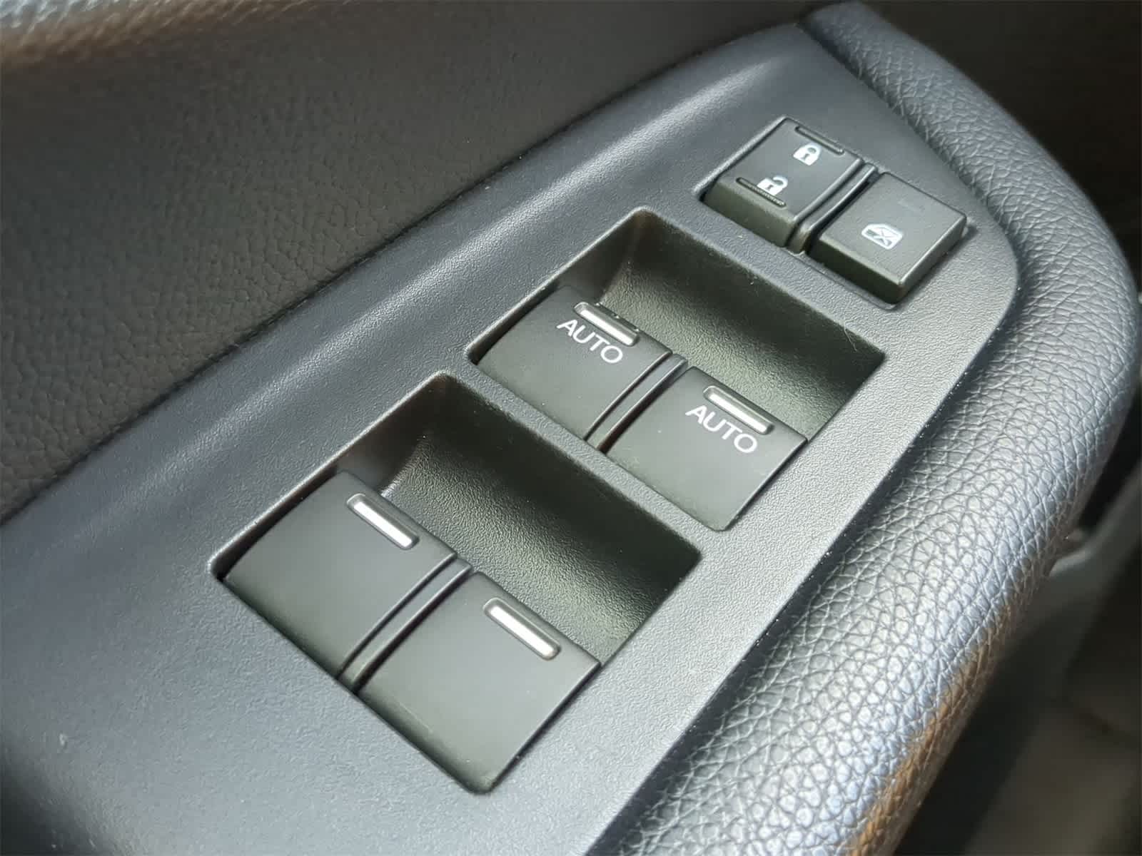 Thumbnail: 2021 Honda Pilot - 23