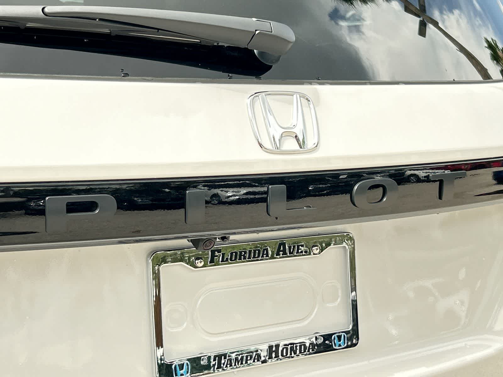 Thumbnail: 2026 Honda Pilot - 8