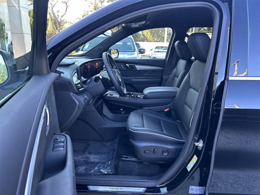 Used 2025 Buick Enclave Preferred SUV