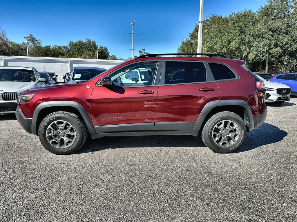 Used 2022 Jeep Cherokee Trailhawk SUV