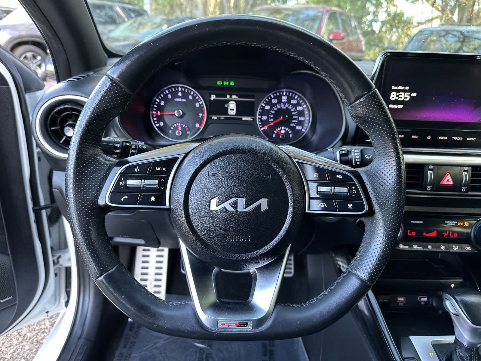 Thumbnail: 2023 Kia Forte - 16