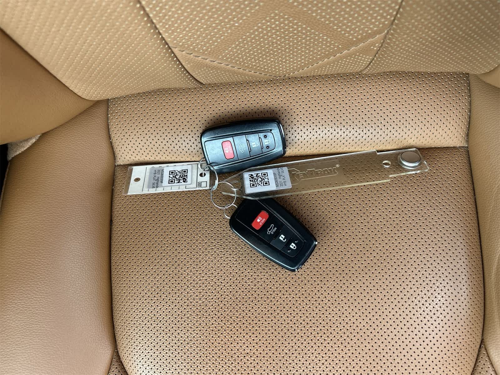 Thumbnail: 2021 Toyota Highlander - 20