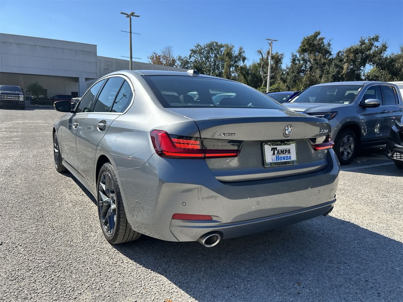 Thumbnail: 2025 BMW 3 Series - 4