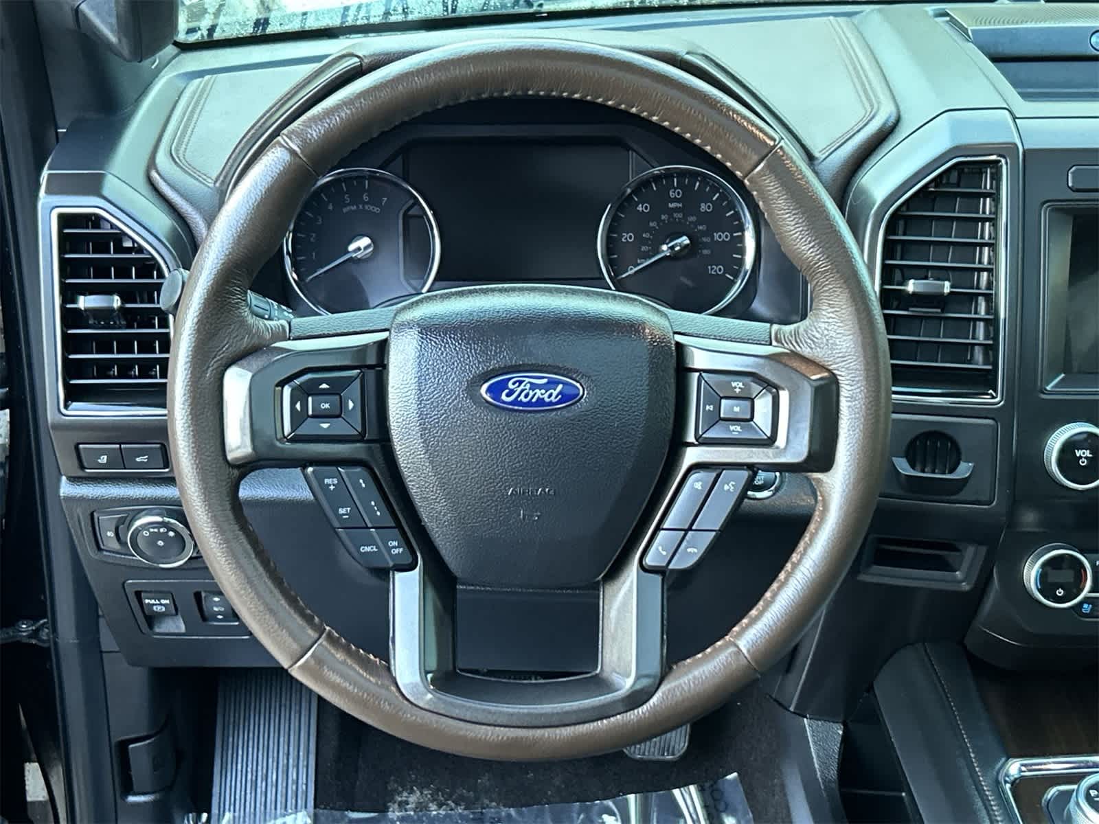 Thumbnail: 2021 Ford Expedition - 15