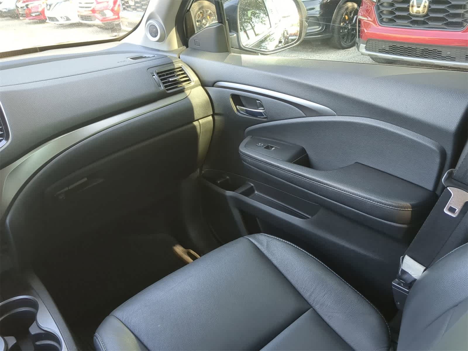 Thumbnail: 2022 Honda Pilot - 17