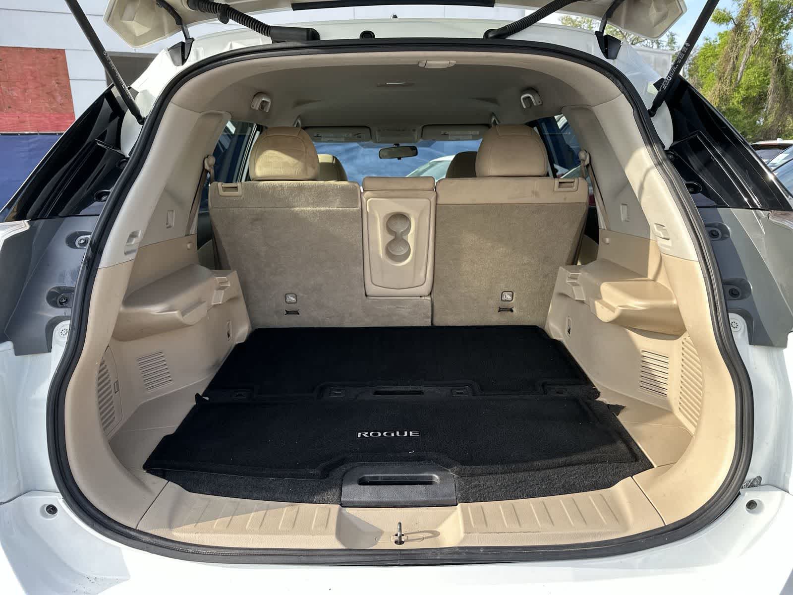 Thumbnail: 2016 Nissan Rogue - 9