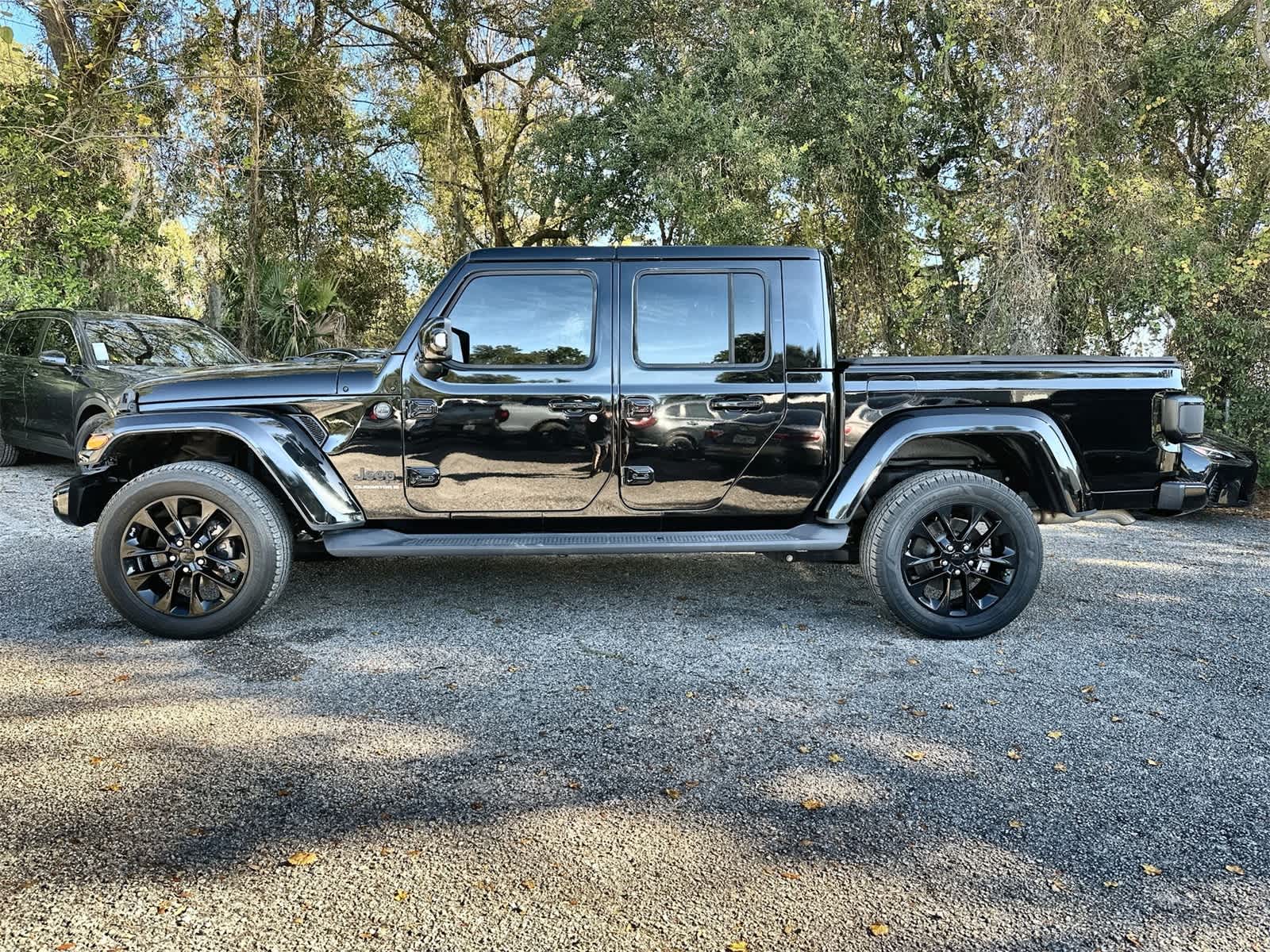 Thumbnail: 2023 Jeep Gladiator - 3