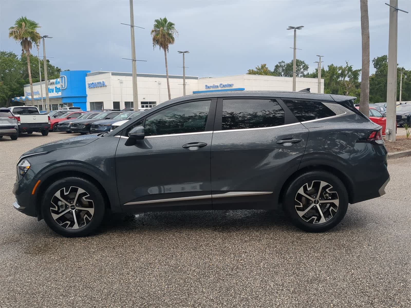 Thumbnail: 2023 Kia Sportage - 3