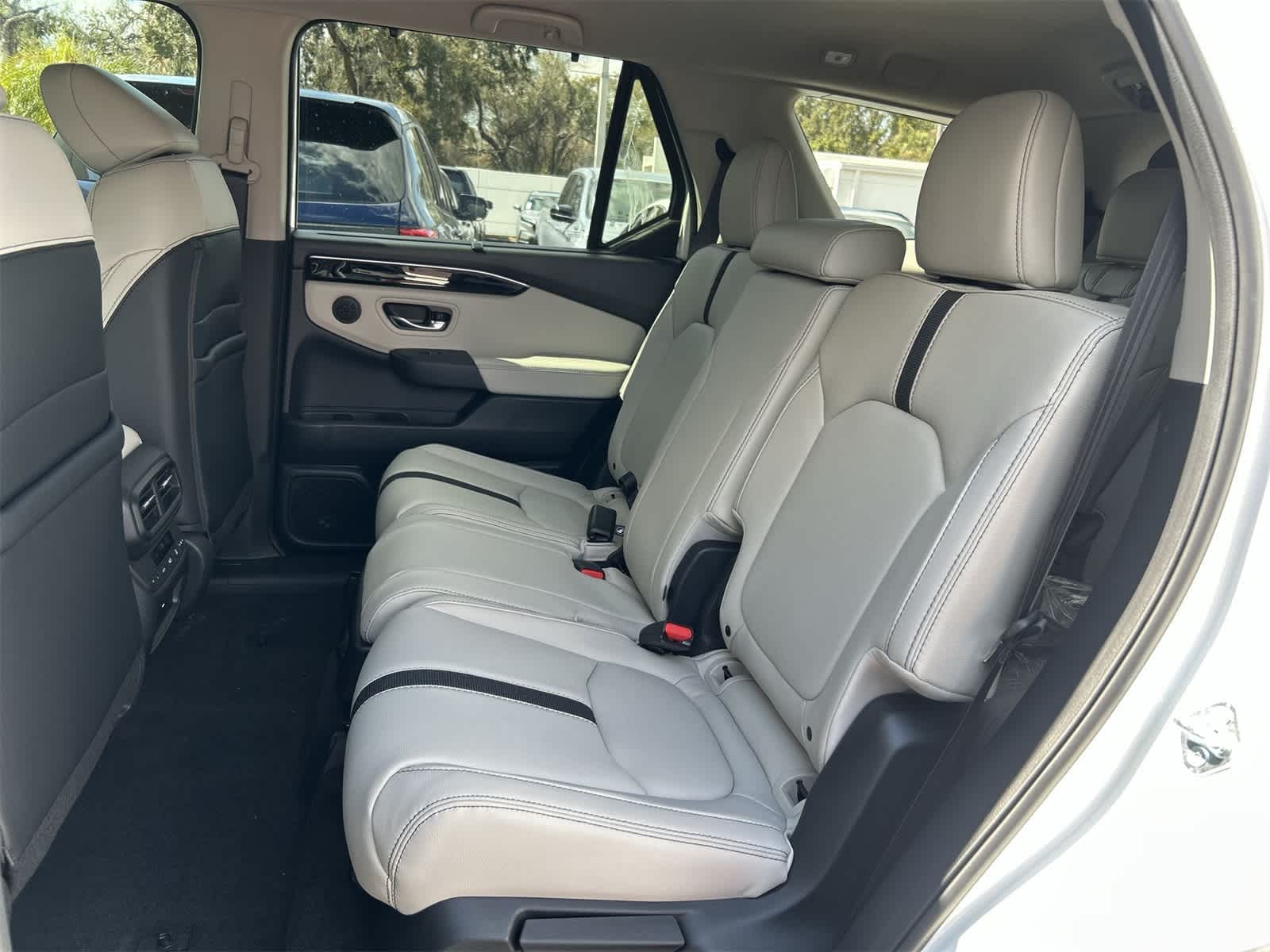 Thumbnail: 2026 Honda Pilot - 13