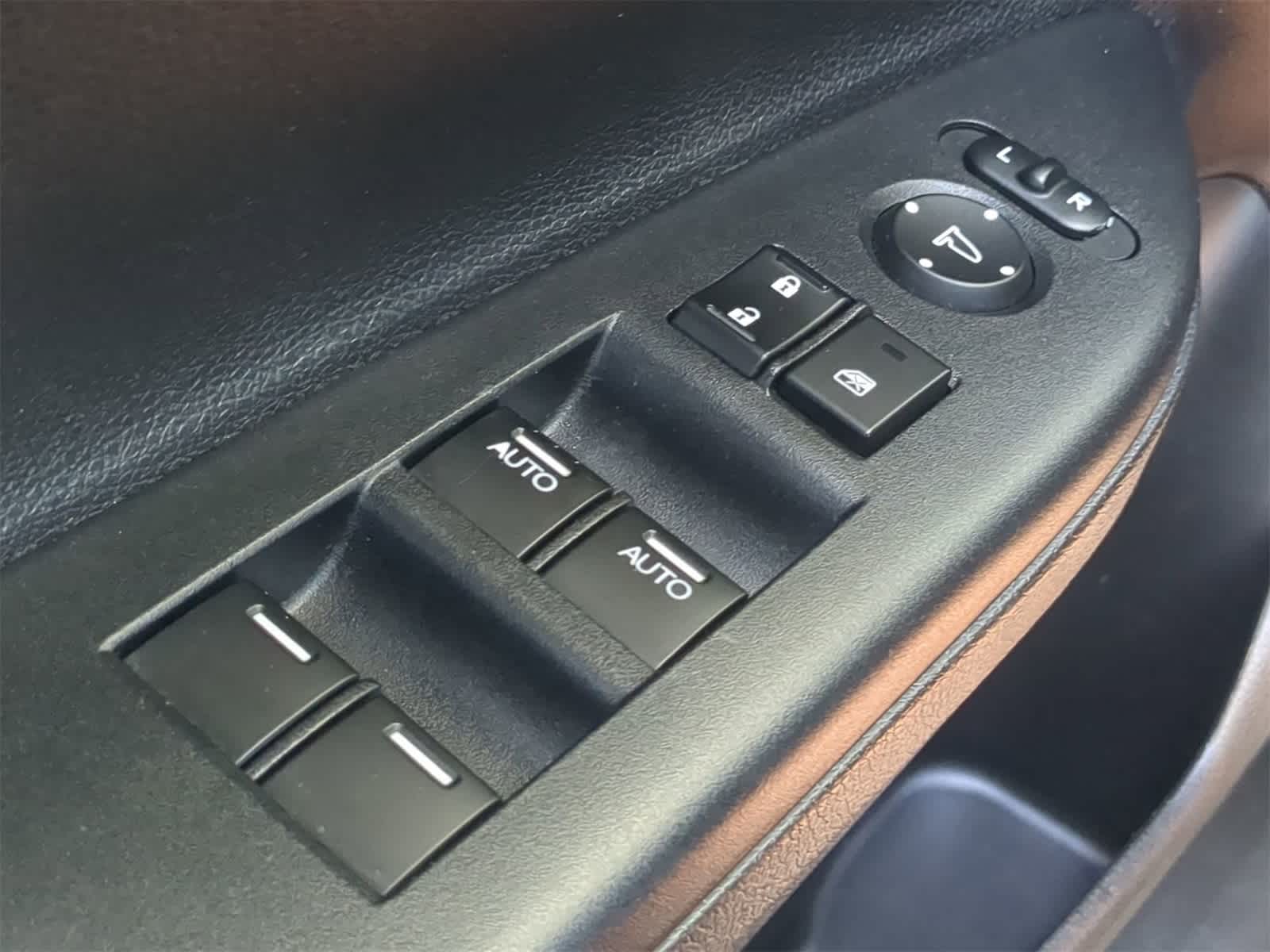 Thumbnail: 2015 Honda Accord - 22