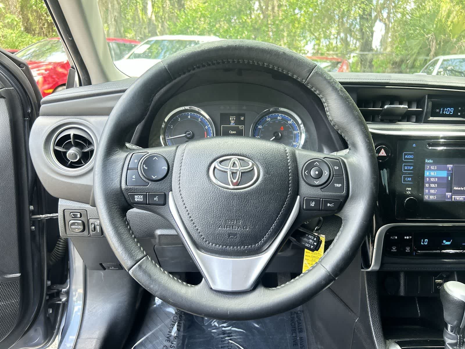 Thumbnail: 2017 Toyota Corolla - 16