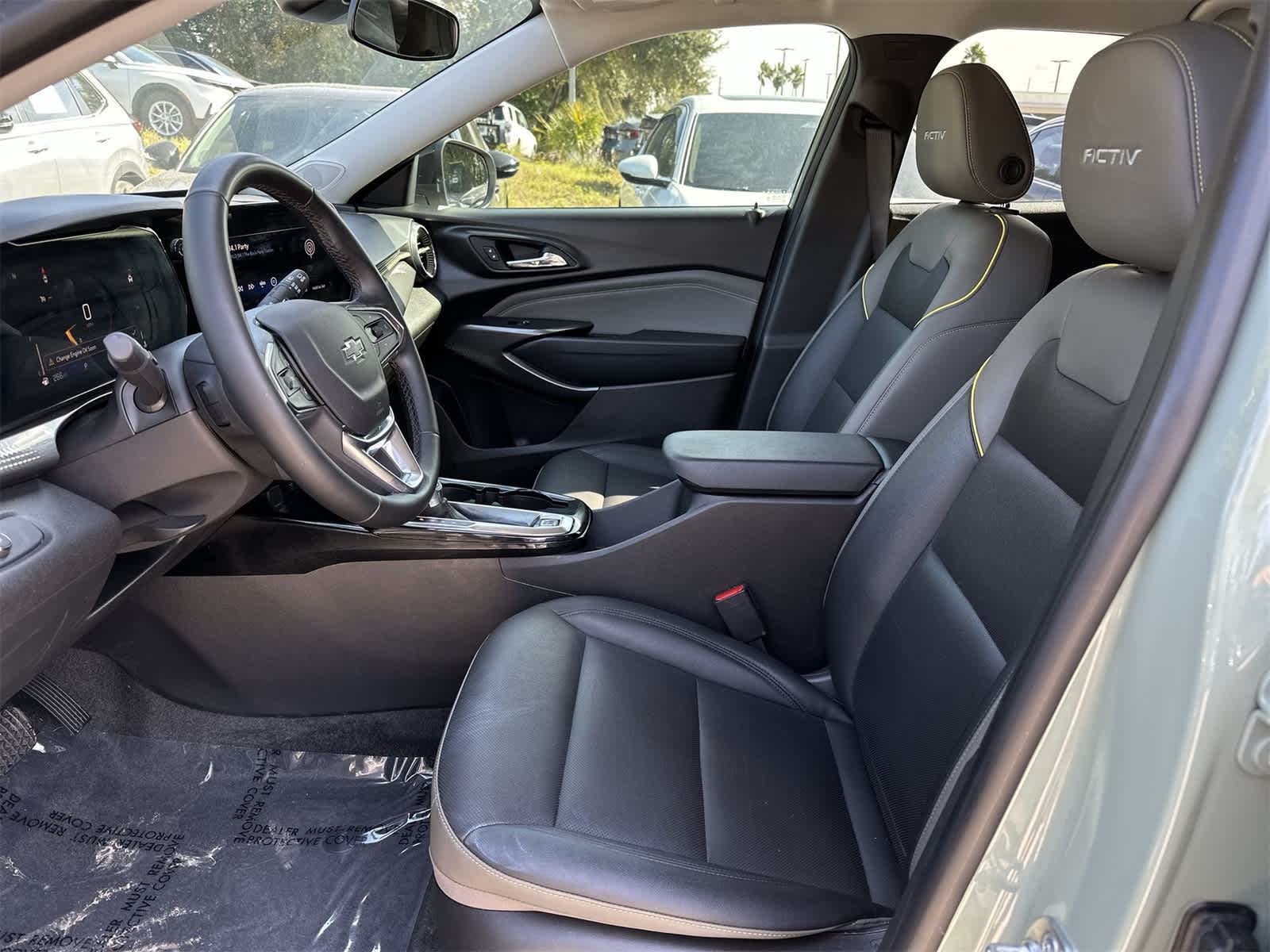 Thumbnail: 2025 Chevrolet Trax - 5