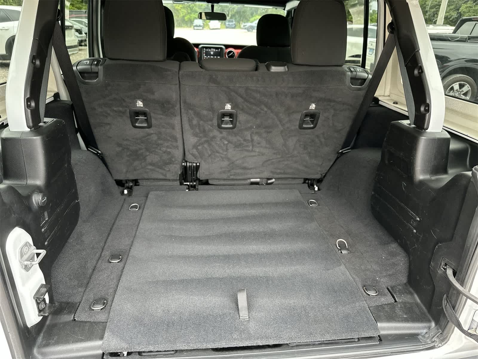 Thumbnail: 2021 Jeep Wrangler - 13