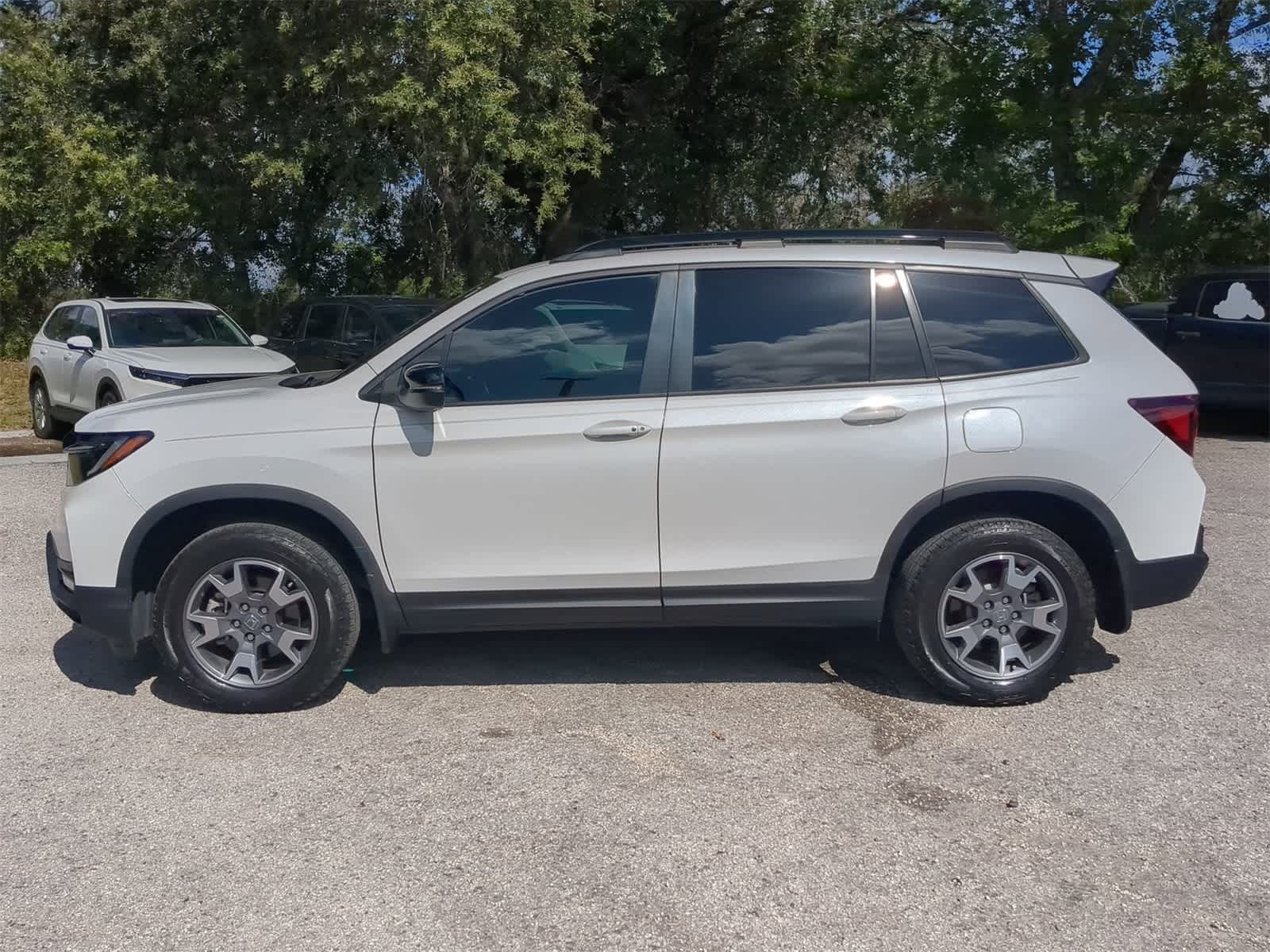 Thumbnail: 2023 Honda Passport - 3