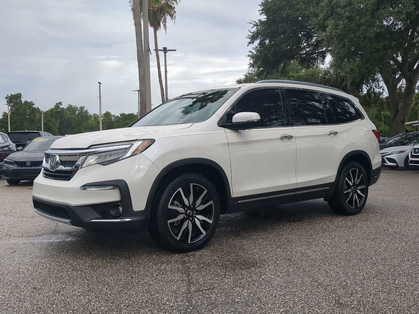 Thumbnail: 2019 Honda Pilot - 2