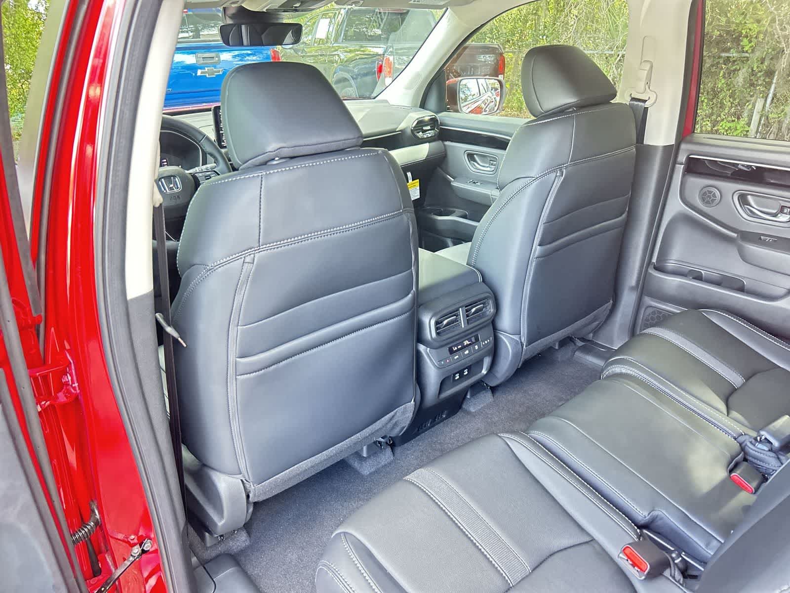Thumbnail: 2026 Honda Pilot - 12