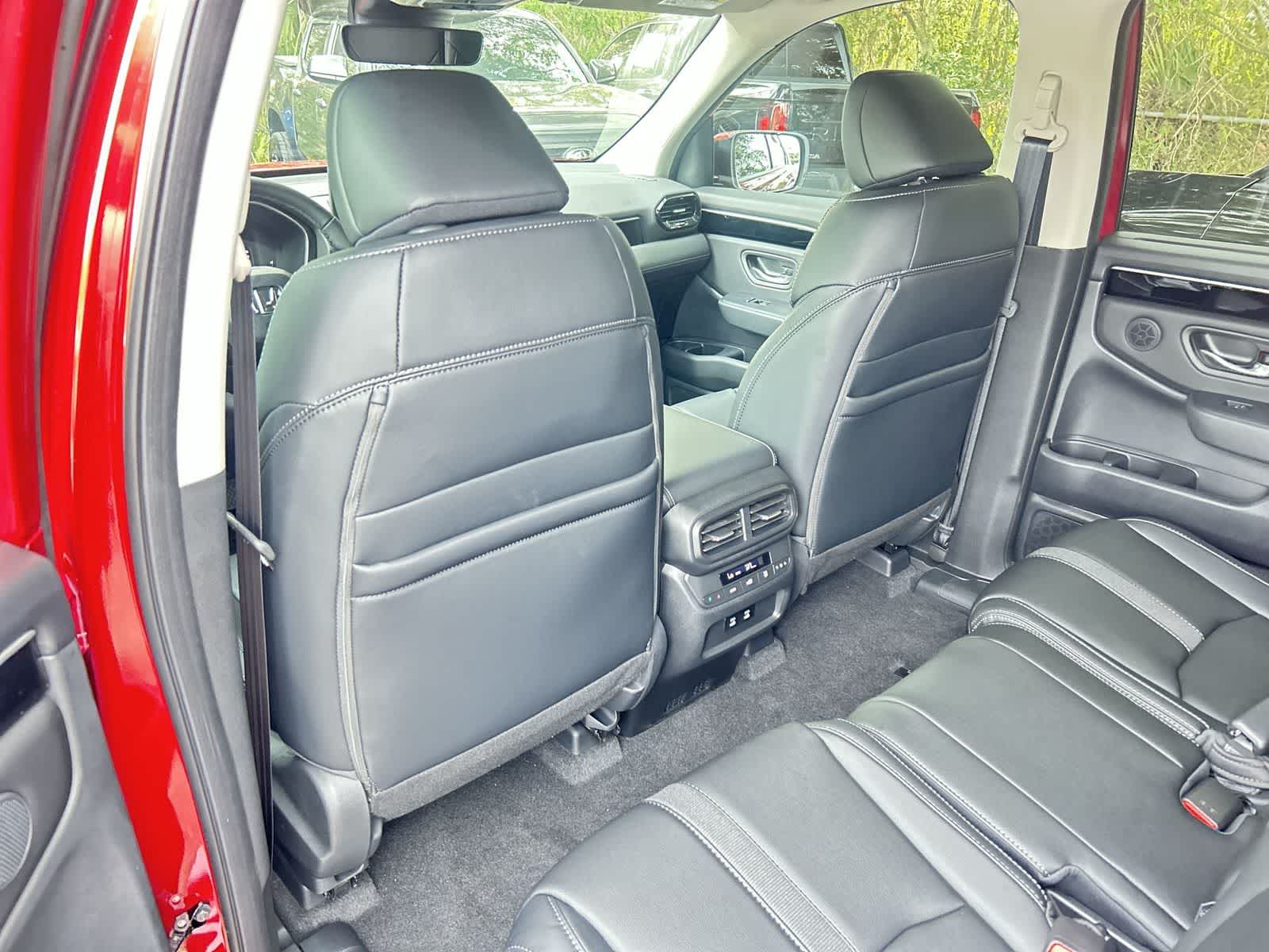 Thumbnail: 2026 Honda Pilot - 12
