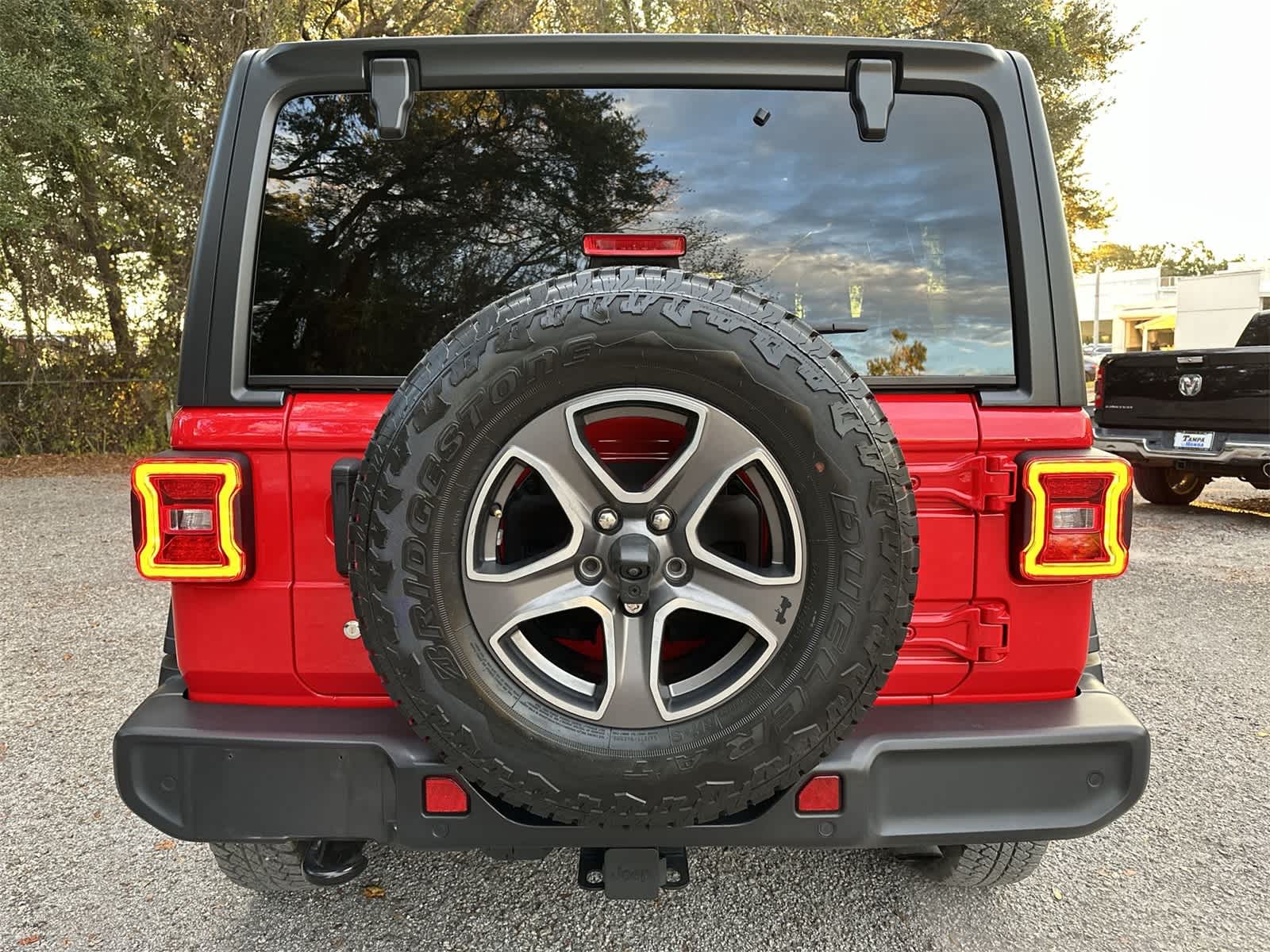 Thumbnail: 2019 Jeep Wrangler - 5