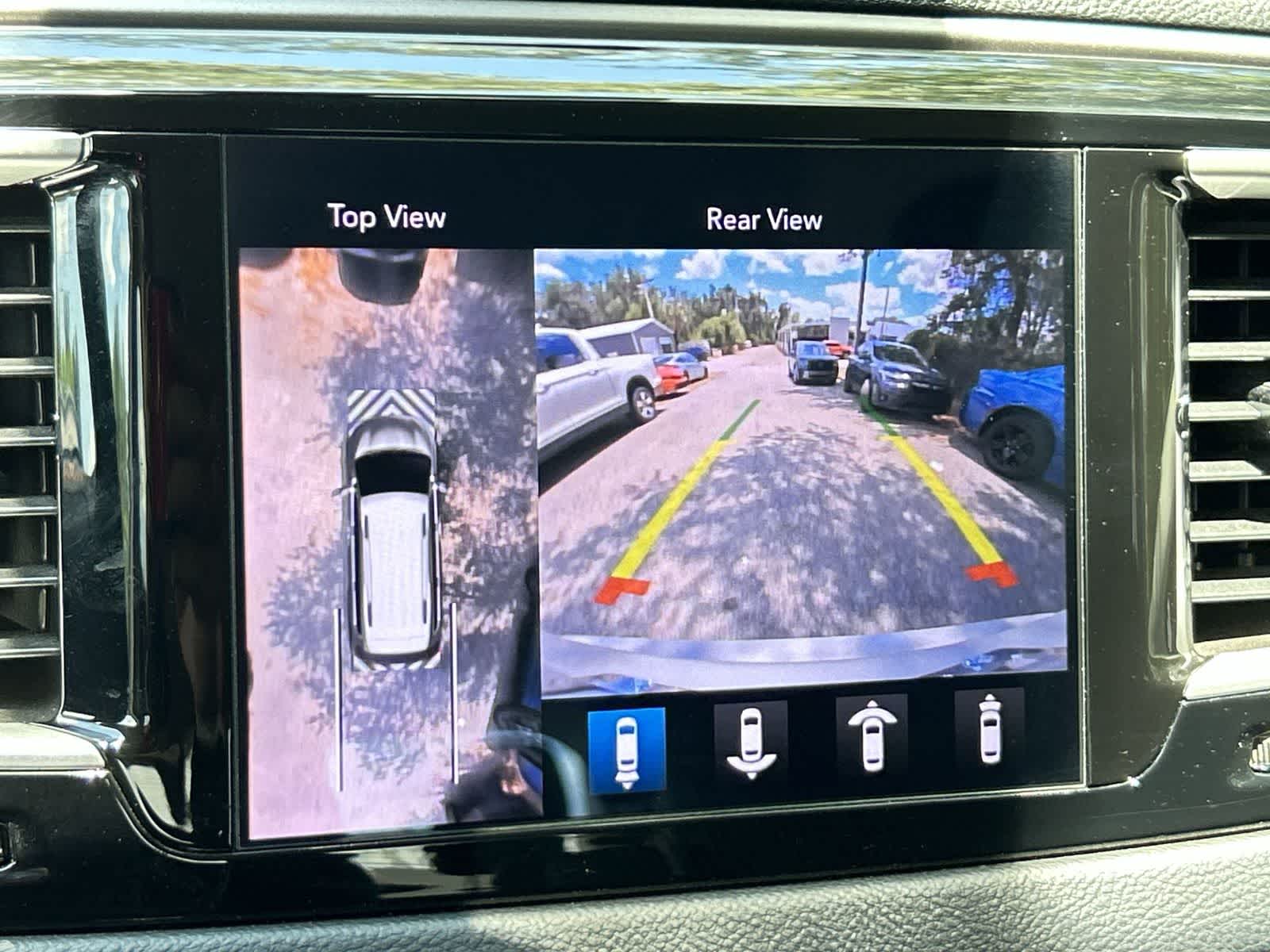 Thumbnail: 2020 Chrysler Pacifica - 20
