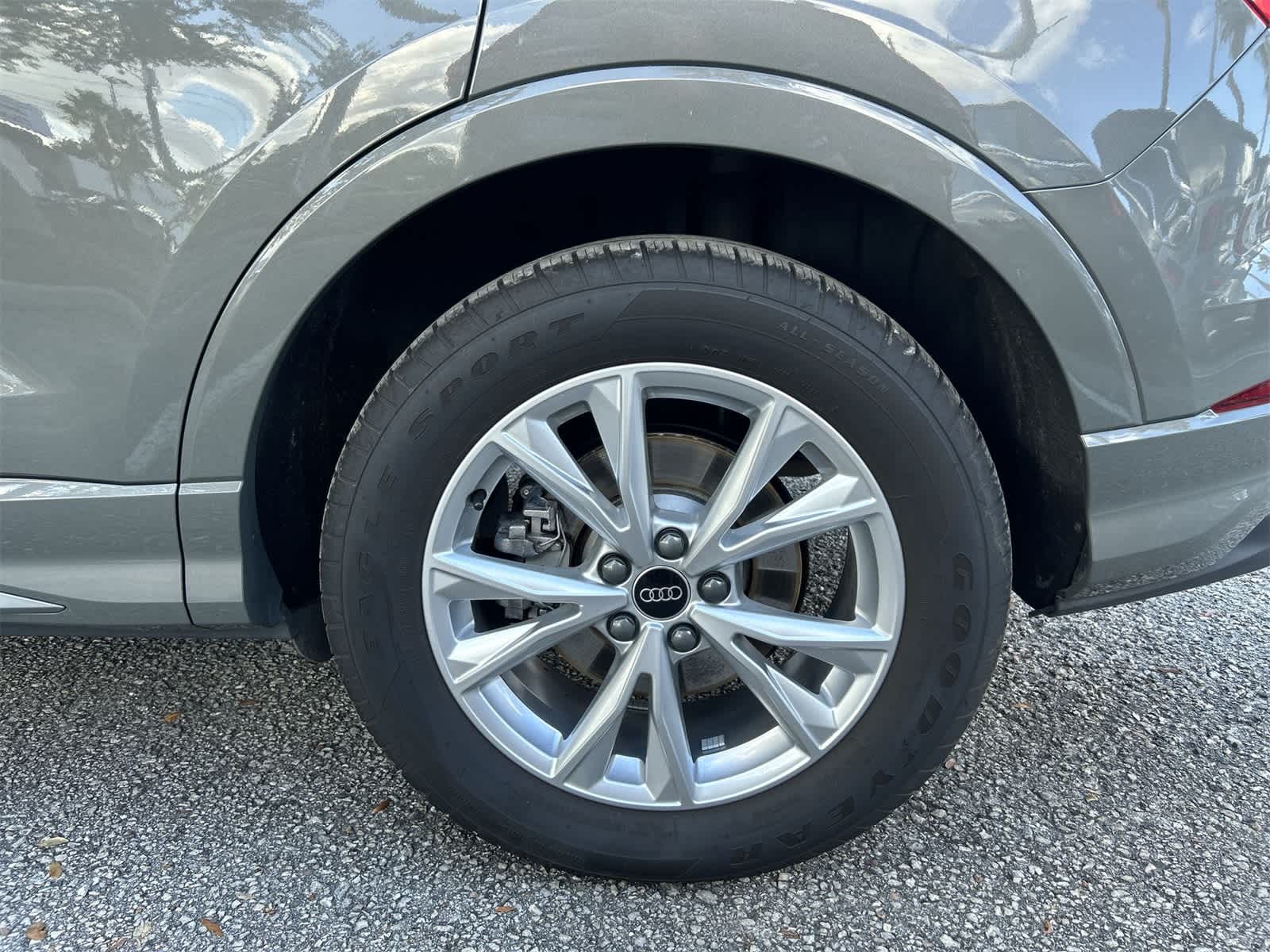 Thumbnail: 2025 Audi Q3 - 8