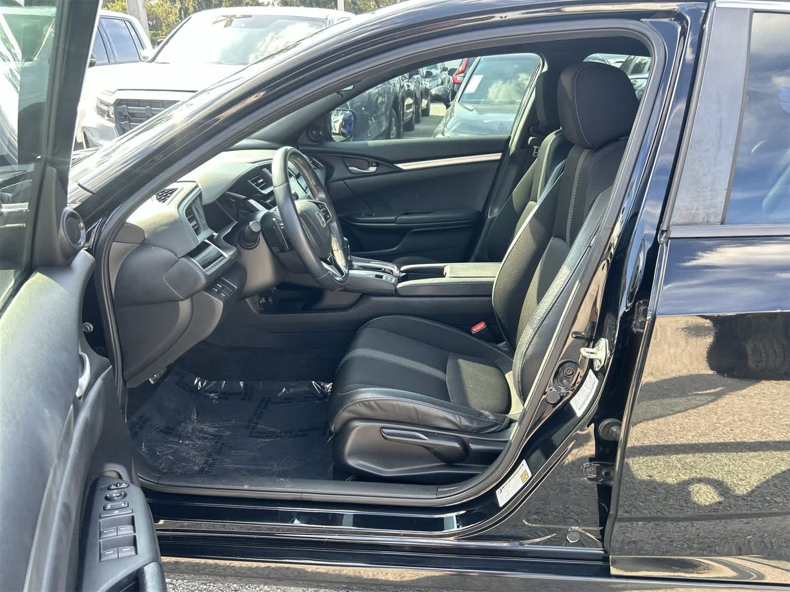 Thumbnail: 2019 Honda Civic - 2